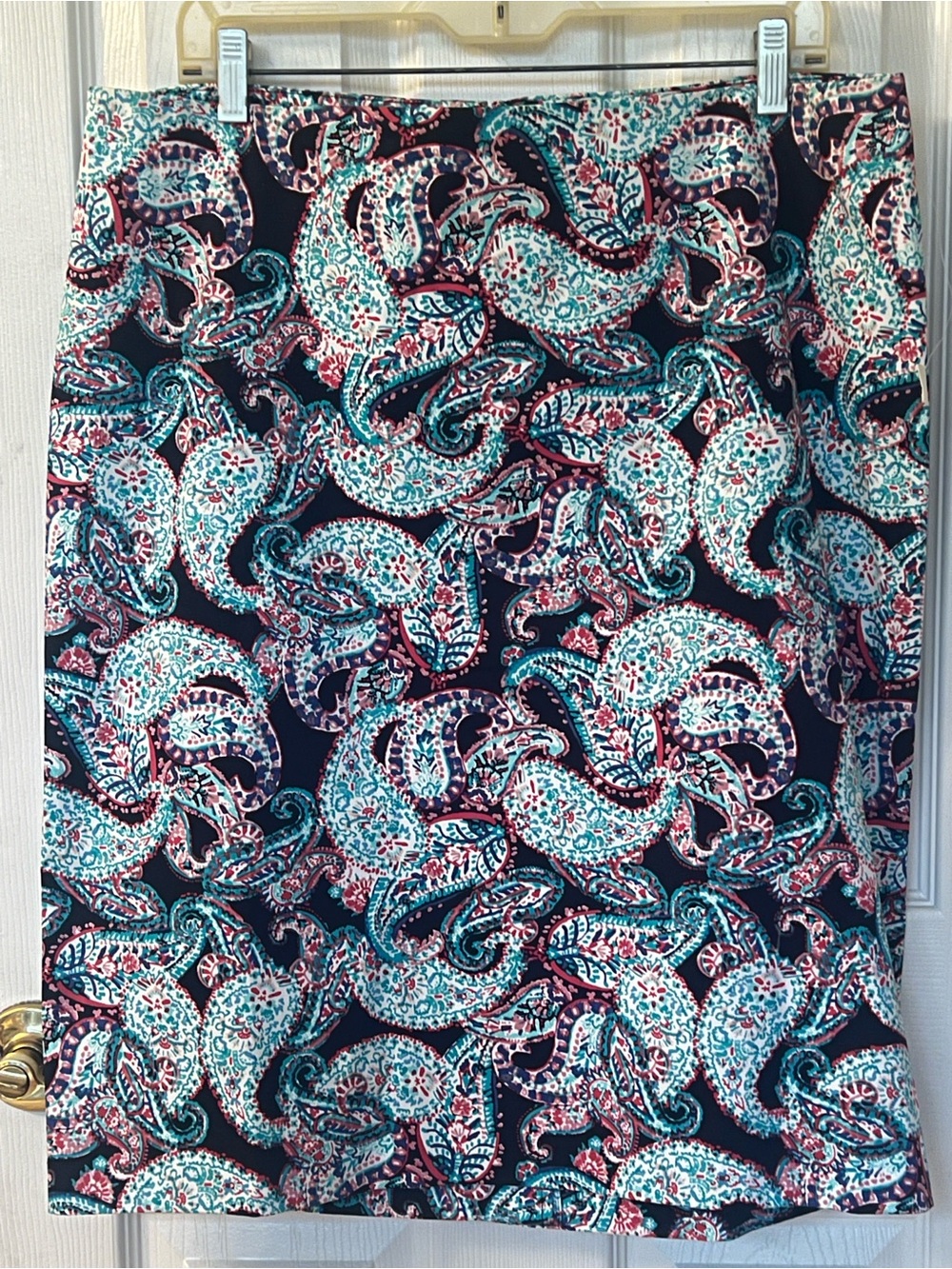 TALBOTS NWT Womens Sz 16 Pencil Skirt black/teal/pink paisley Print Resort cruis